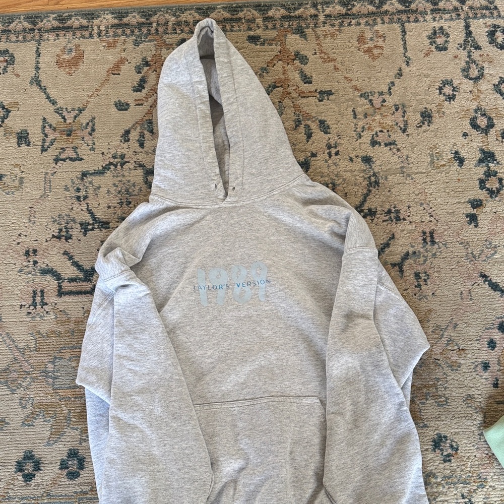 Official Taylor Swift Merch Heather Gray “1989 Taylor’s Version” Hoodie